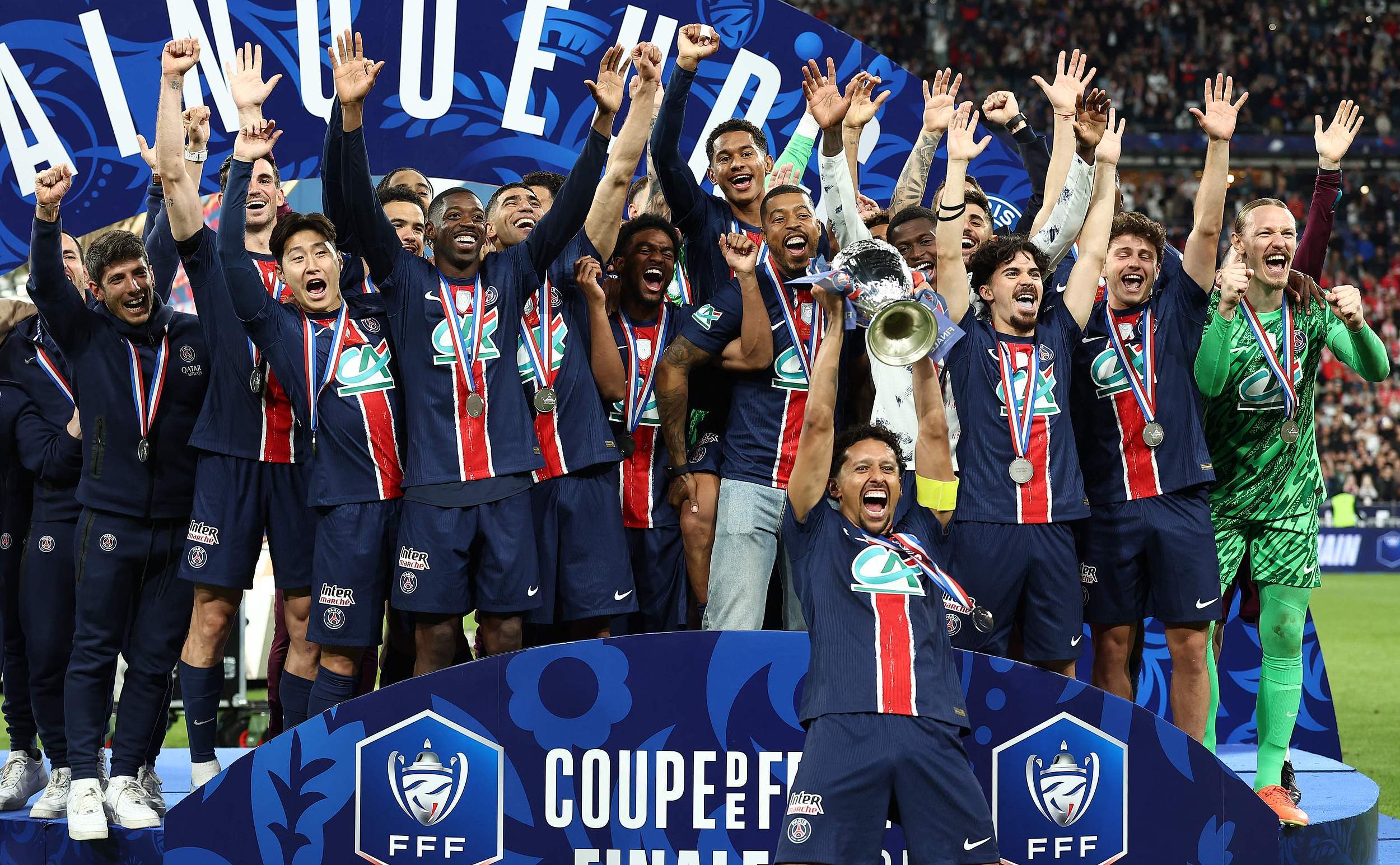 包含欧超杯倒计时,巴黎圣日耳曼关键时刻防线松动,细节引发关注,态度坚定,资深球员宣示担当的词条 包含欧超杯倒计时,巴黎圣日耳曼关键时刻防线松动,细节引发关注,态度坚定,资深球员宣示担当的词条